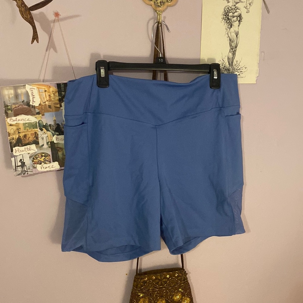 PINK Hardly worn blue bicycle shorts with pockets!